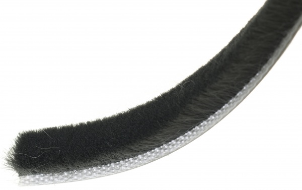 Пылезащитная щетка короткий ворс 9х6 мм 5,5 м серая 