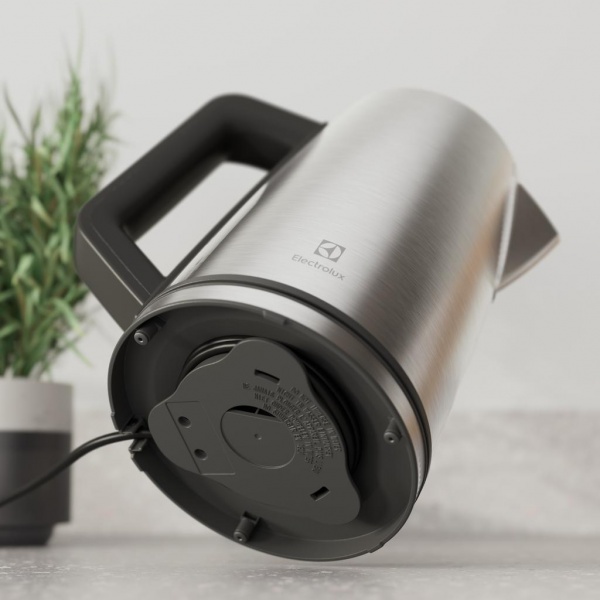 Электрочайник Electrolux E5K1-6ST 