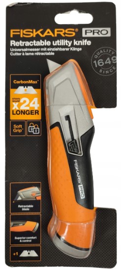 Нож Fiskars с выдвижным лезвием CarbonMax 1061192