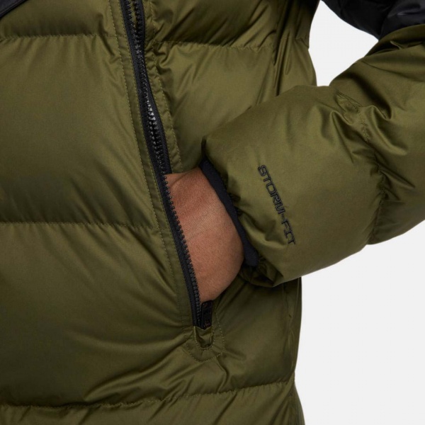 Куртка Nike SF WR PL-FLD SPU JKT DX2040-011 р.S черно-зеленый