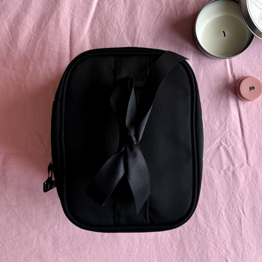 Косметичка Organize с бантиком S черный