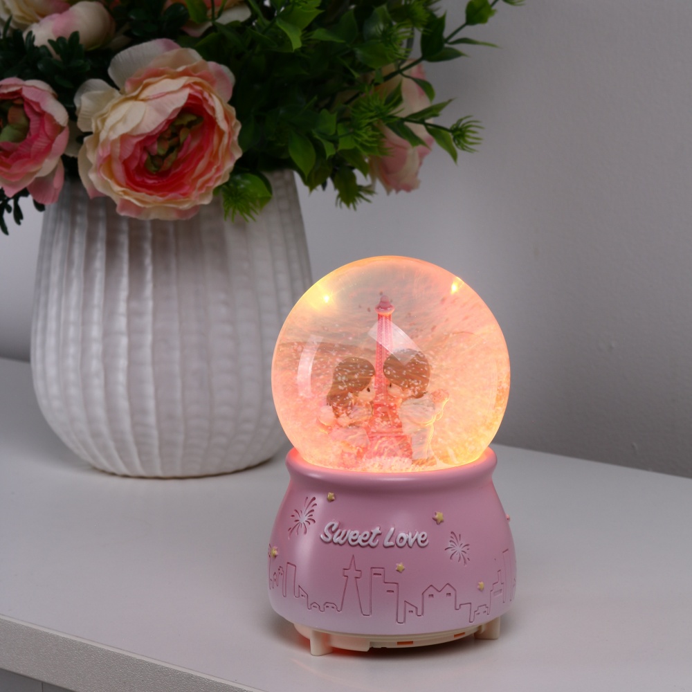 Куля сніжна JM2302C Sweet Love Paris в асортименті