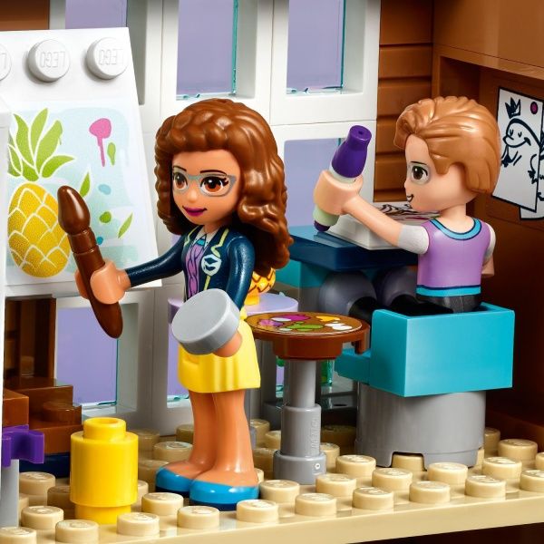 Конструктор LEGO Friends Школа у Хартлейк-Сіті 41682