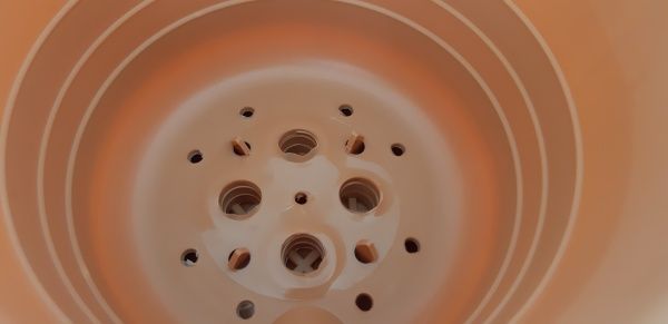 Горщик пластиковий Омела круглий кориця 