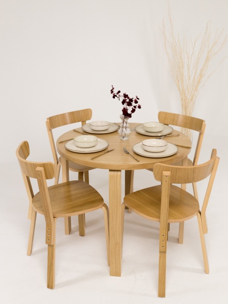 Стол обеденный круглый дуб Freya 900х750 мм 