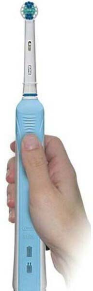 Зубная щетка Oral-B Pro 1 (500) D16.513.1U 978101