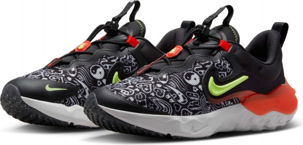 Кросівки Nike RUN FLOW JP DV3106-001 р.40 чорний