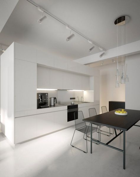 Трековый прожектор Светкомплект LED RC с пультом ДУ 20 Вт 3000-6000 К белый DLP T 