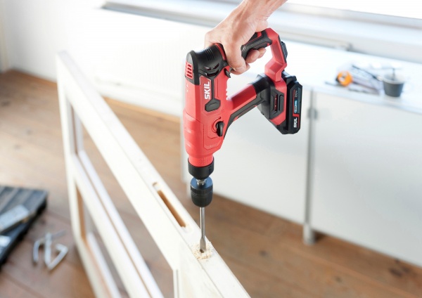 Перфоратор SKIL RH1E3810CA