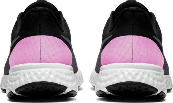 Кроссовки Nike NIKE REVOLUTION 5 BQ3207-004 р.6 черный