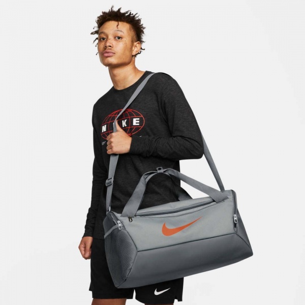 Спортивна сумка Nike Brasilia 9.5 DM3976-077 41 л сірий 