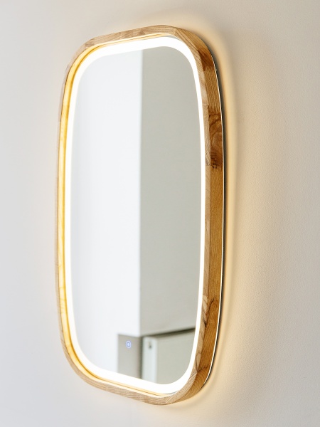 Дзеркало з вбудованим підсвічуванням Luxury Wood New Art Slim LED ясен натуральний 550x850 мм 