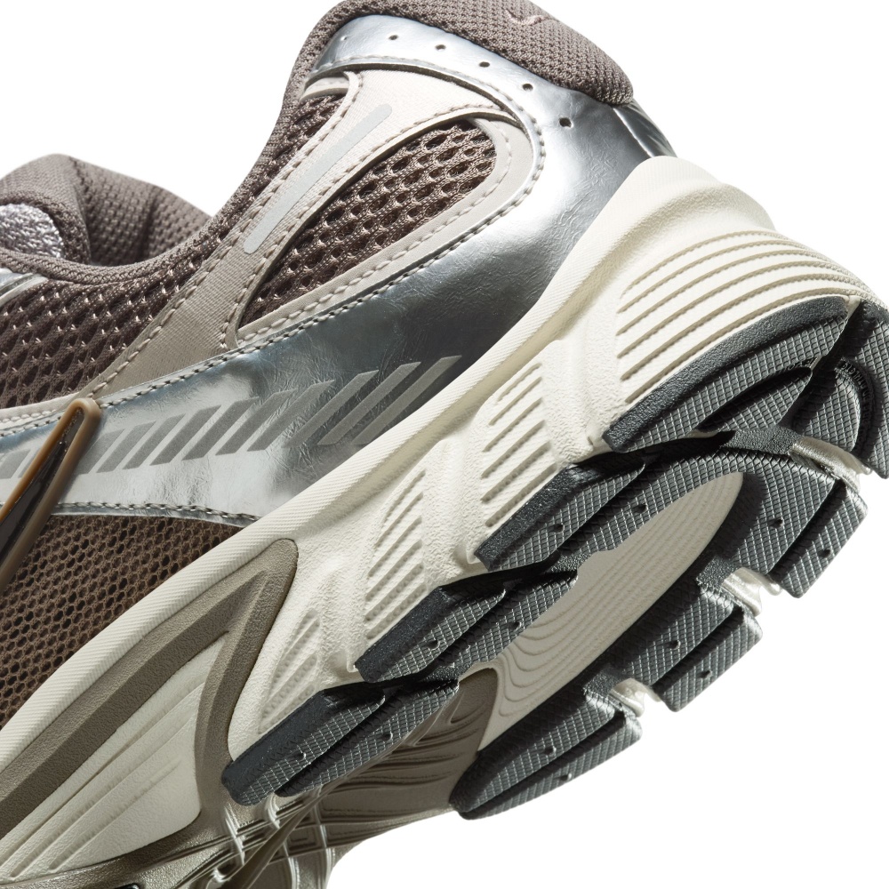 Кроссовки Nike V5 RNR HJ5228-200 р.42