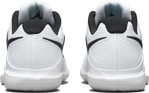 Кроссовки Nike Air Zoom Vapor X AA8030-101 р.9 белый