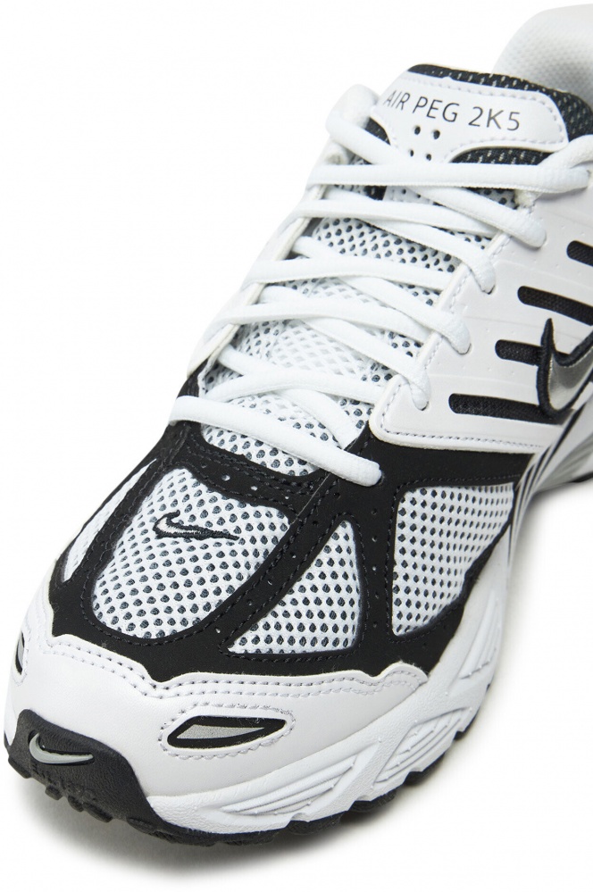 Кросівки чоловічі демісезонні Nike AIR PEGASUS 2005 C/O FJ1909-100 р.45,5 білі із чорним