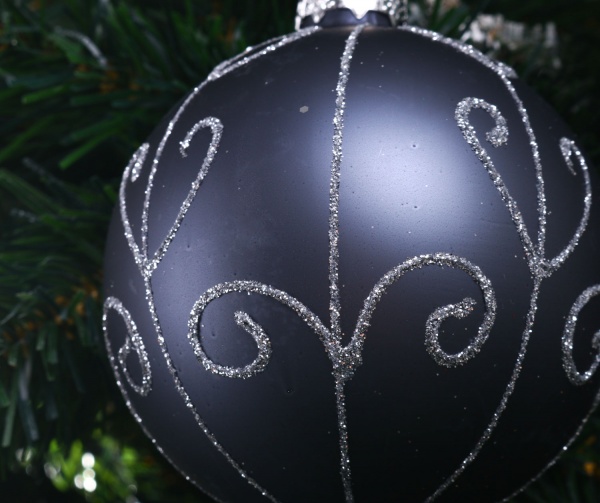 Ялинкова іграшка у формі кулі блакитна 8 см ACT405160 