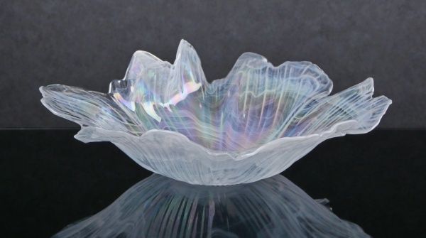 Ваза стеклянная белая Pansy 39 см Antonio Tammaro