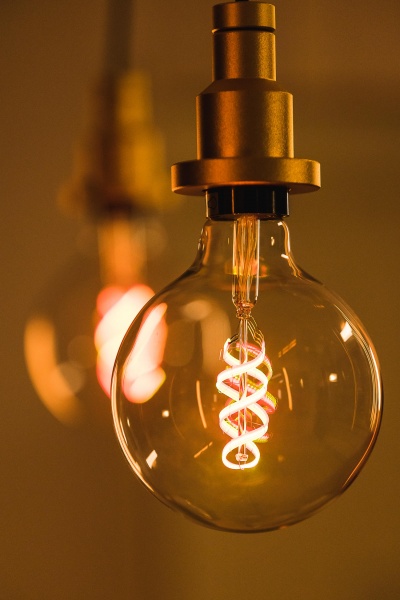 Умная лампа Ledvance Vintage смена цветов G125 4,5 Вт E27 2700 К 220 В прозрачная Smart G125 RGB FIL 