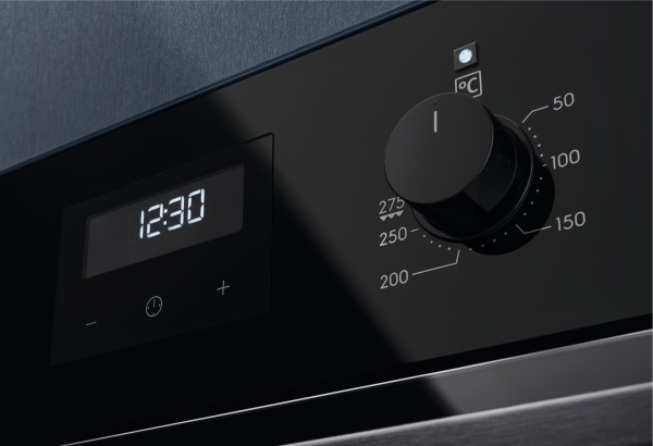 Духовой шкаф Electrolux EOD3C70TK