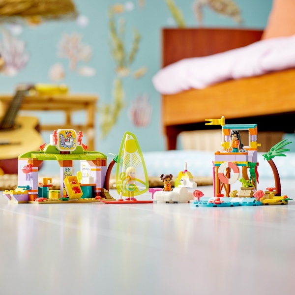 Конструктор LEGO Friends Пляжні розваги серферів 41710