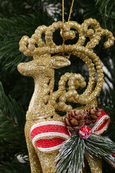 Декоративна підвіска Олень з декором 16 см HFF2021G золотий