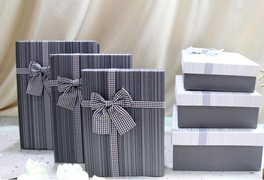 Коробка подарочная UFO A131021 23*17*7 DARK GREY прямоугольная