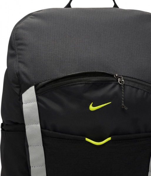 Рюкзак Nike NIKE HIKE DJ9677-010 17 л черный
