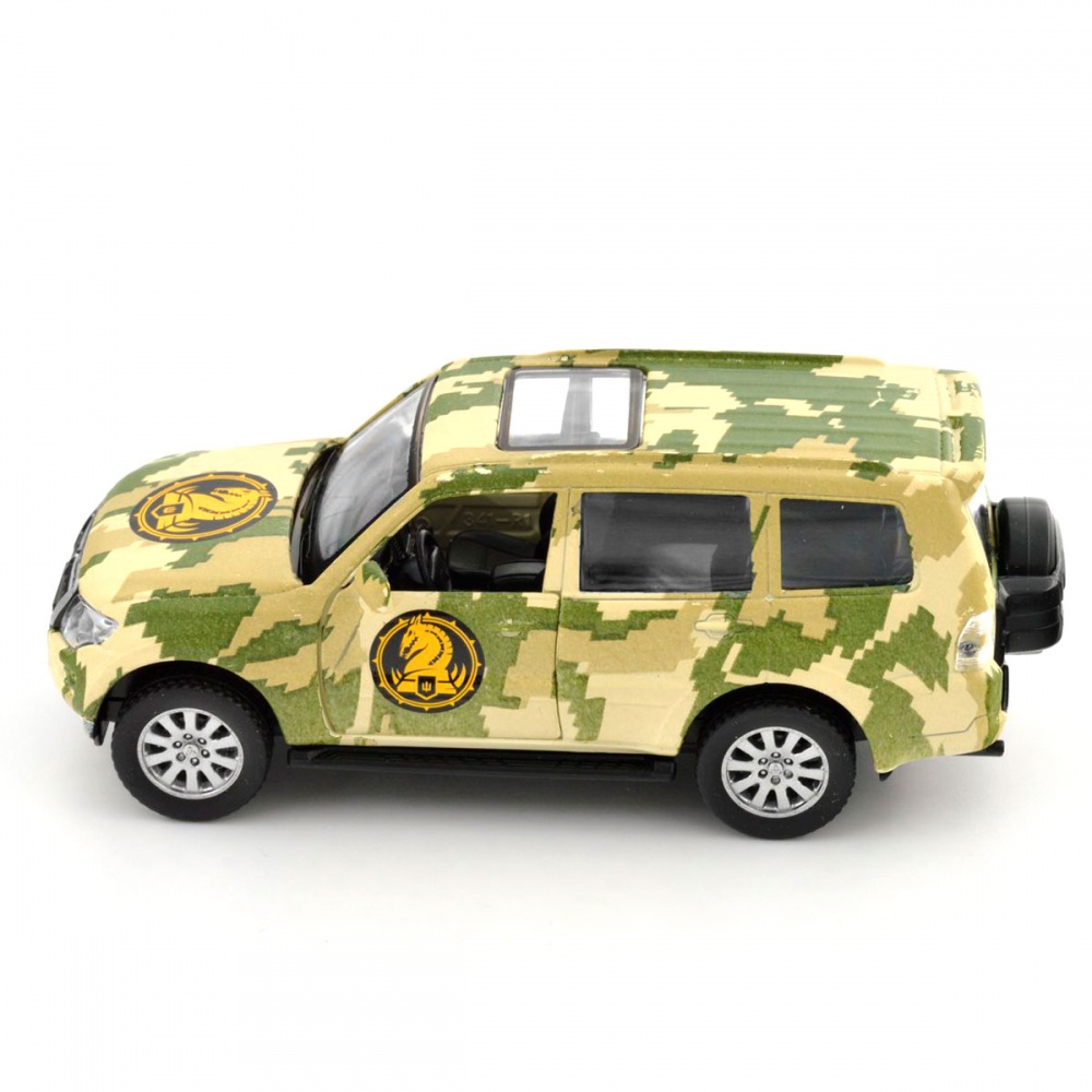 Автомодель TechnoDrive 1:32 серии Шевроны Героев Mitsubishi Pajero 4WD Tubro 47 ОМБр 250361M