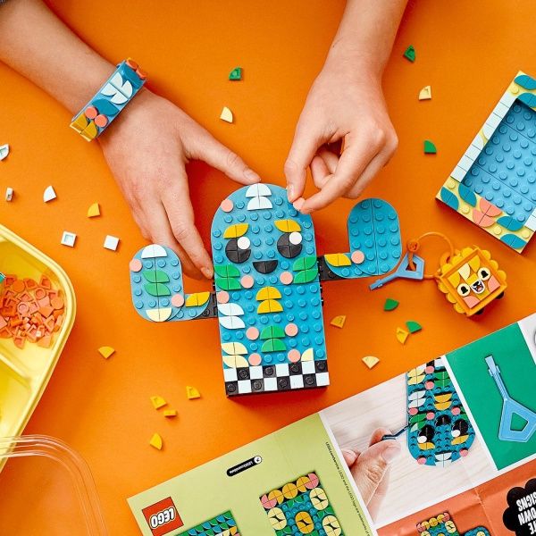 Конструктор LEGO Dots Большой набор «Летнее настроение» 41937