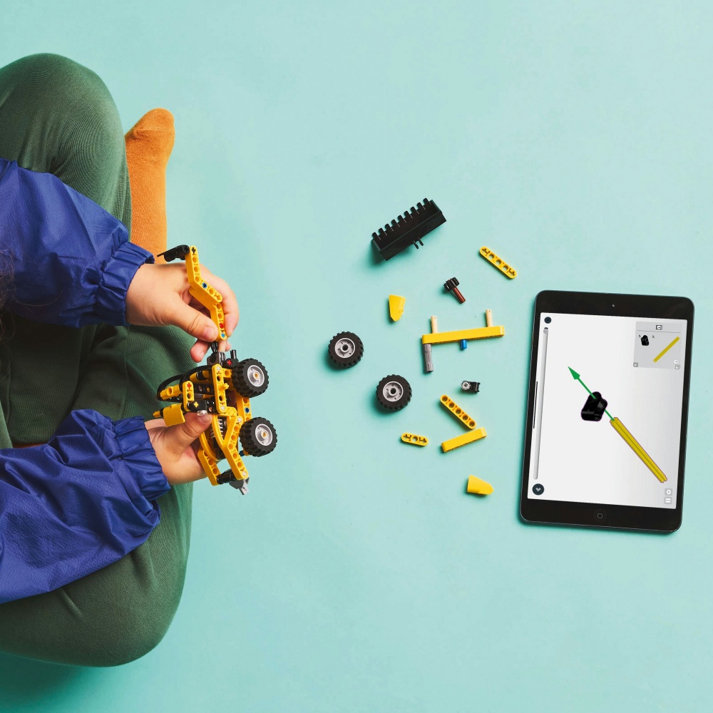 Конструктор LEGO Technic Экскаватор-погрузчик 42197