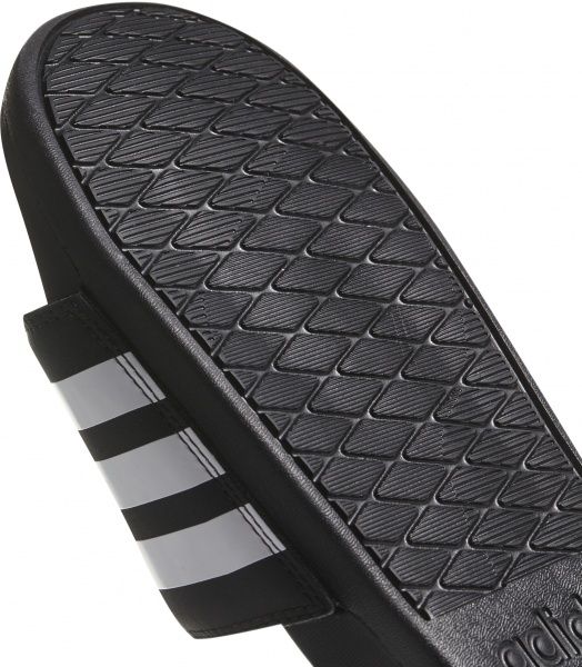Шльопанці Adidas ADILETTE COMFORT AP9971 р. UK 12 чорний