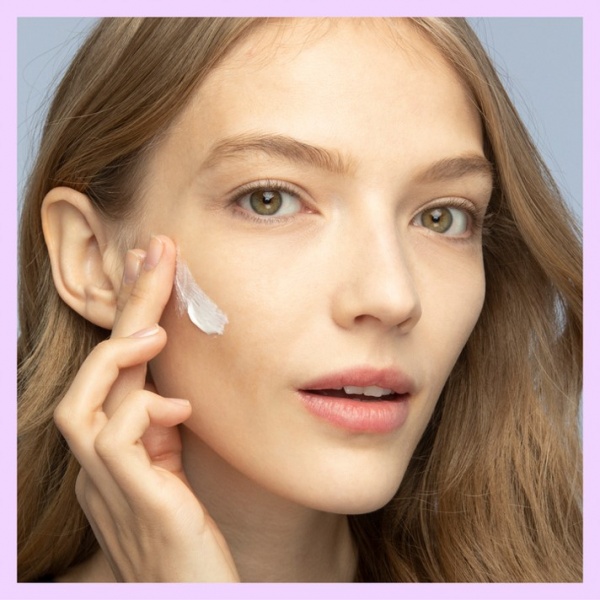 Праймер Maybelline New York Fit Me Luminous and Smooth увлажняющий светлый 30 мл 