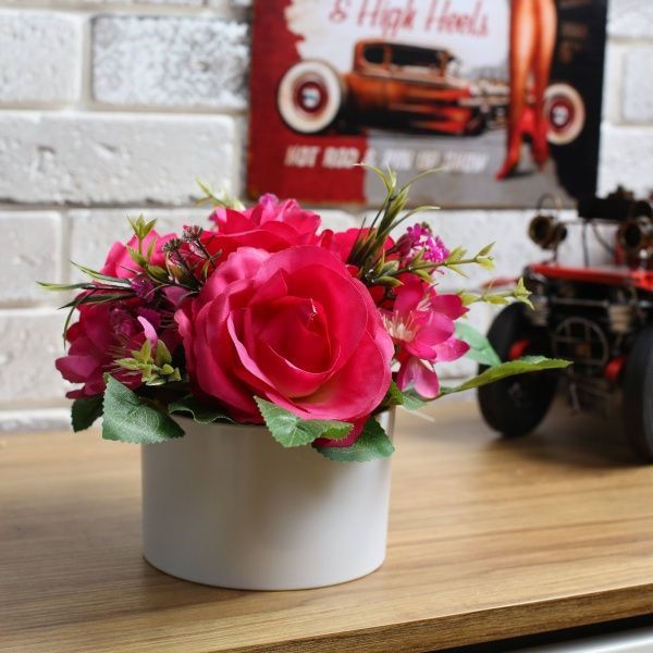 Букет штучні червоні троянди 20х19 см у пластиковому горщику