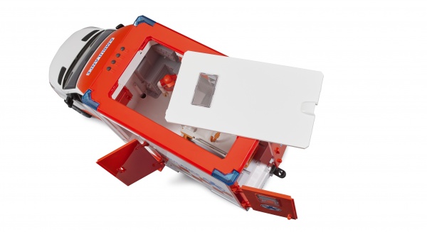 Игрушечный набор Bruder Автомобиль MB Sprinter скорая помощь с фигуркой 1:16 02676