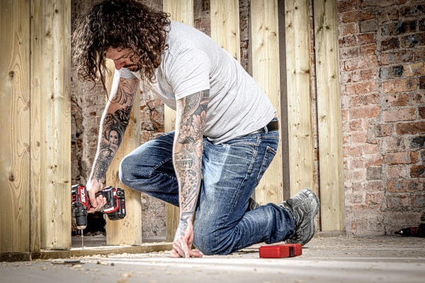 Шуруповерт акумуляторний SKIL Compact DD1E3065CA