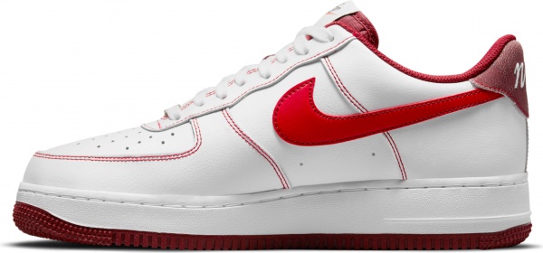 Кроссовки Nike Nike Air Force 1 '07 DA8478-101 р.US 9,5 бело-красный