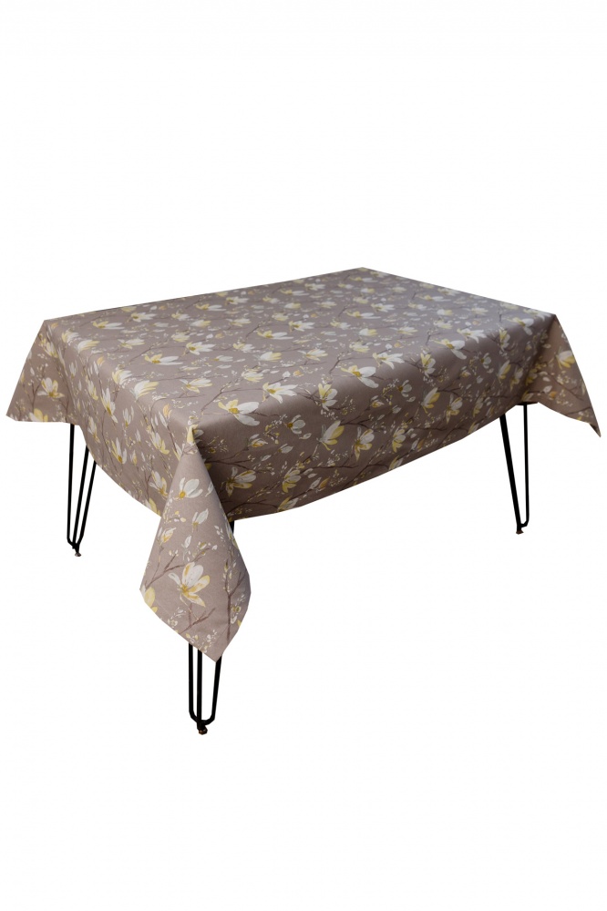 Скатерть Магнолия цветы 133x133 см La Nuit