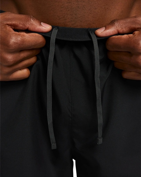 Шорты Nike DF RN DVN CHLNGR 5BF SHRT DX0837-010 р. M черный