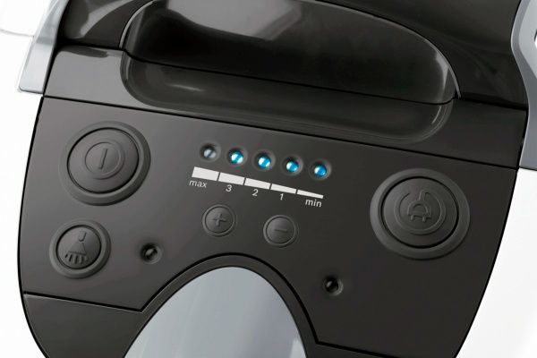 Пылесос моющий Bosch BWD421PET red/black 