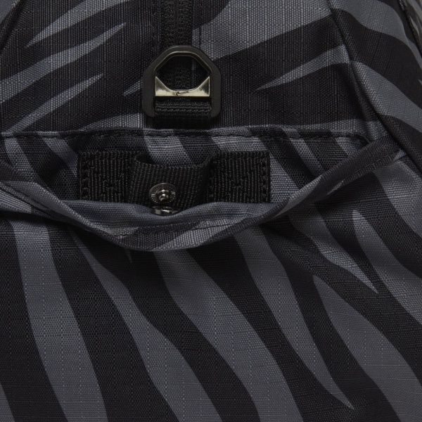 Сумка Nike CW7205-010 черный 