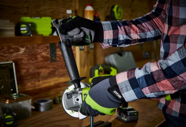 Болгарка (угловая шлифмашина) RYOBI RAG18125-0