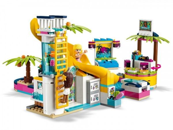 Конструктор LEGO Friends Вечеринка Андреа у бассейна 41374