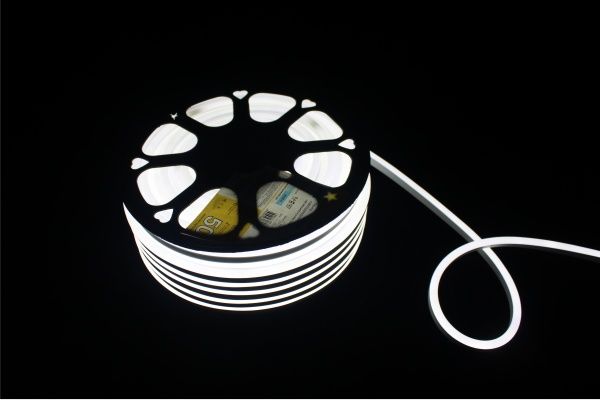 Лента светодиодная IEK Неон 9,6 Вт IP67 220 В холодный LSR5-2-120-67-0-50 