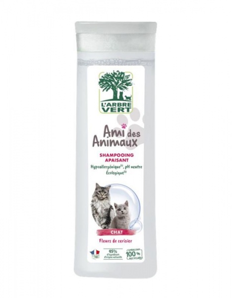 Шампунь Larbre Vert з екстрактом квіток вишні 250 мл для котів