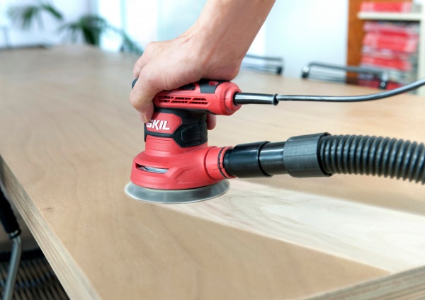 Ексцентрикова шліфмашина SKIL SR1E7471AA