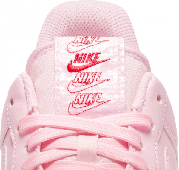 Кроссовки Nike AIR FORCE 1 07 LX CU6312-600 р.US 10 розовый