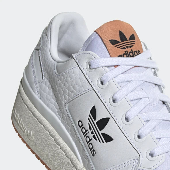 Кросівки Adidas HQ8816 р.36 білий