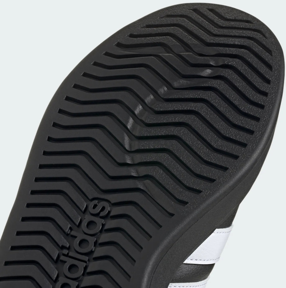 Кроссовки мужские Adidas STREETTALK JP8276 р.44 черные