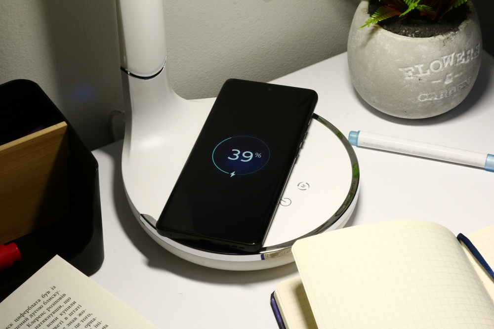 Настольная лампа Luna 7 Вт белый LML-608CCT-B