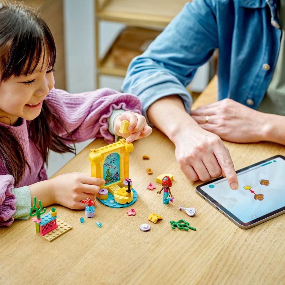 Конструктор LEGO Disney Princess Музыкальная сцена для Ариэля 43235